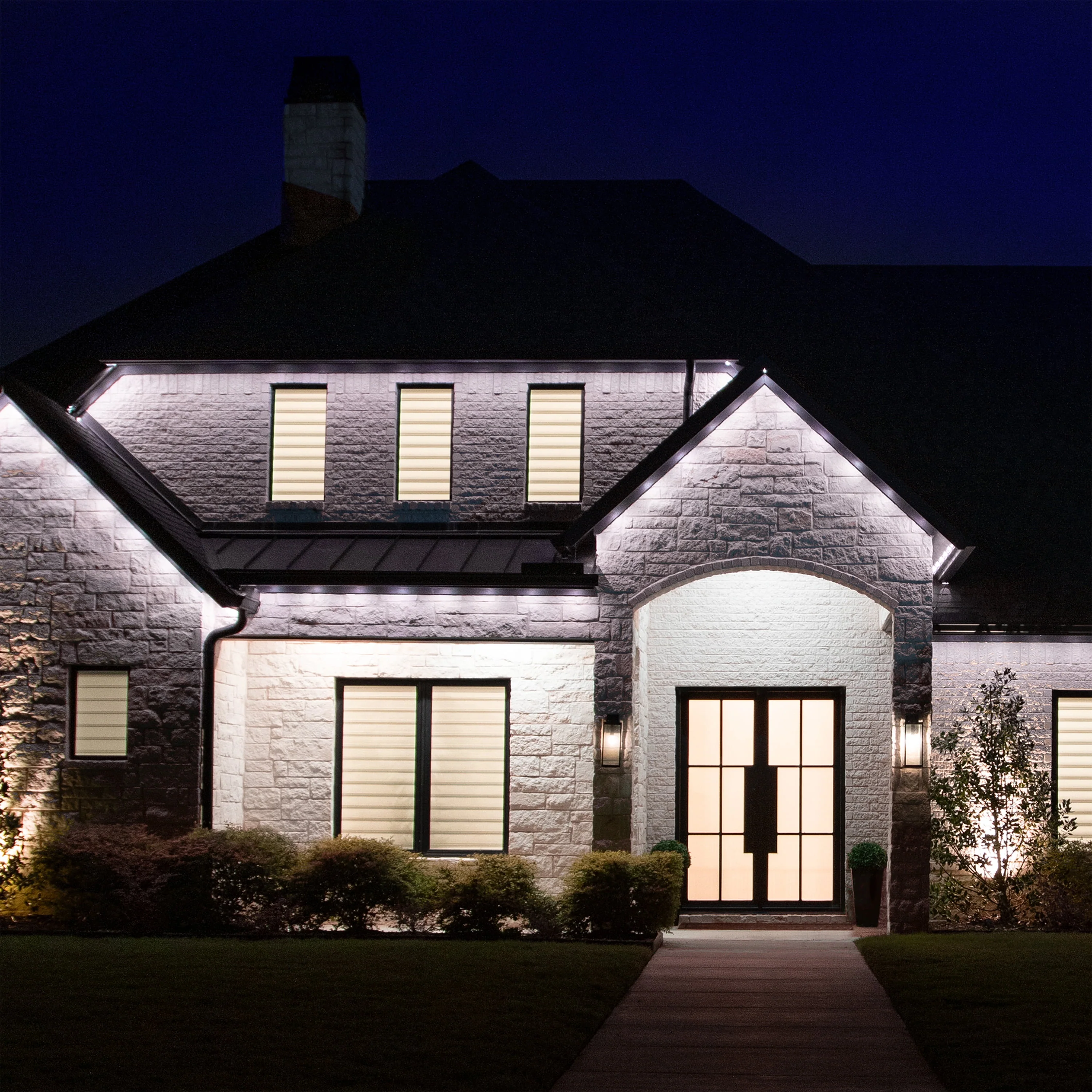 AppLights PERMANENT Starter Kit Christmas Light String with 72 LEDs, 100 feet, Black - Image 4
