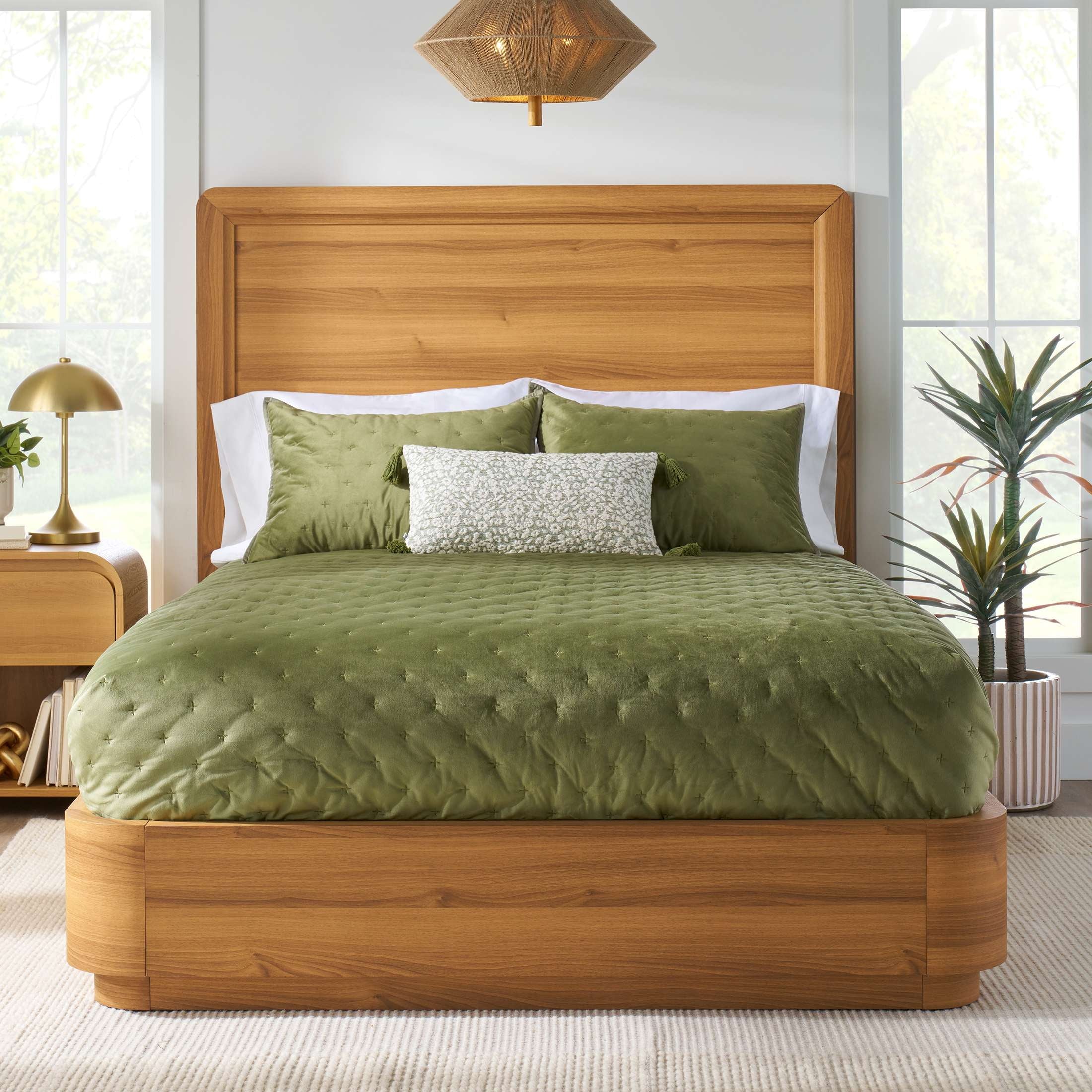 Better Homes & Gardens Juliet Curved Wood Platform Bed, Queen, Honey Brown - Low Profile - Image 2
