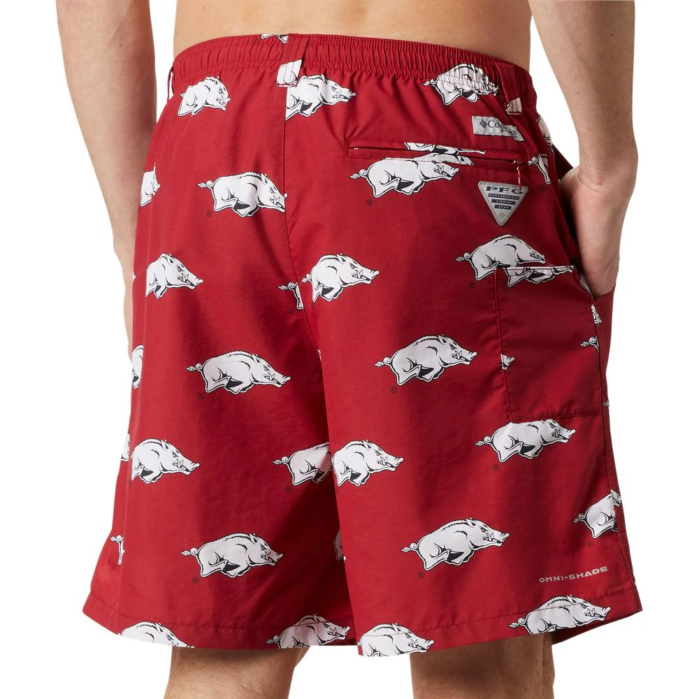 Columbia Collegiate Backcast III Printed Shorts for Men - University of Arkansas/Red Velvet - M - Image 4