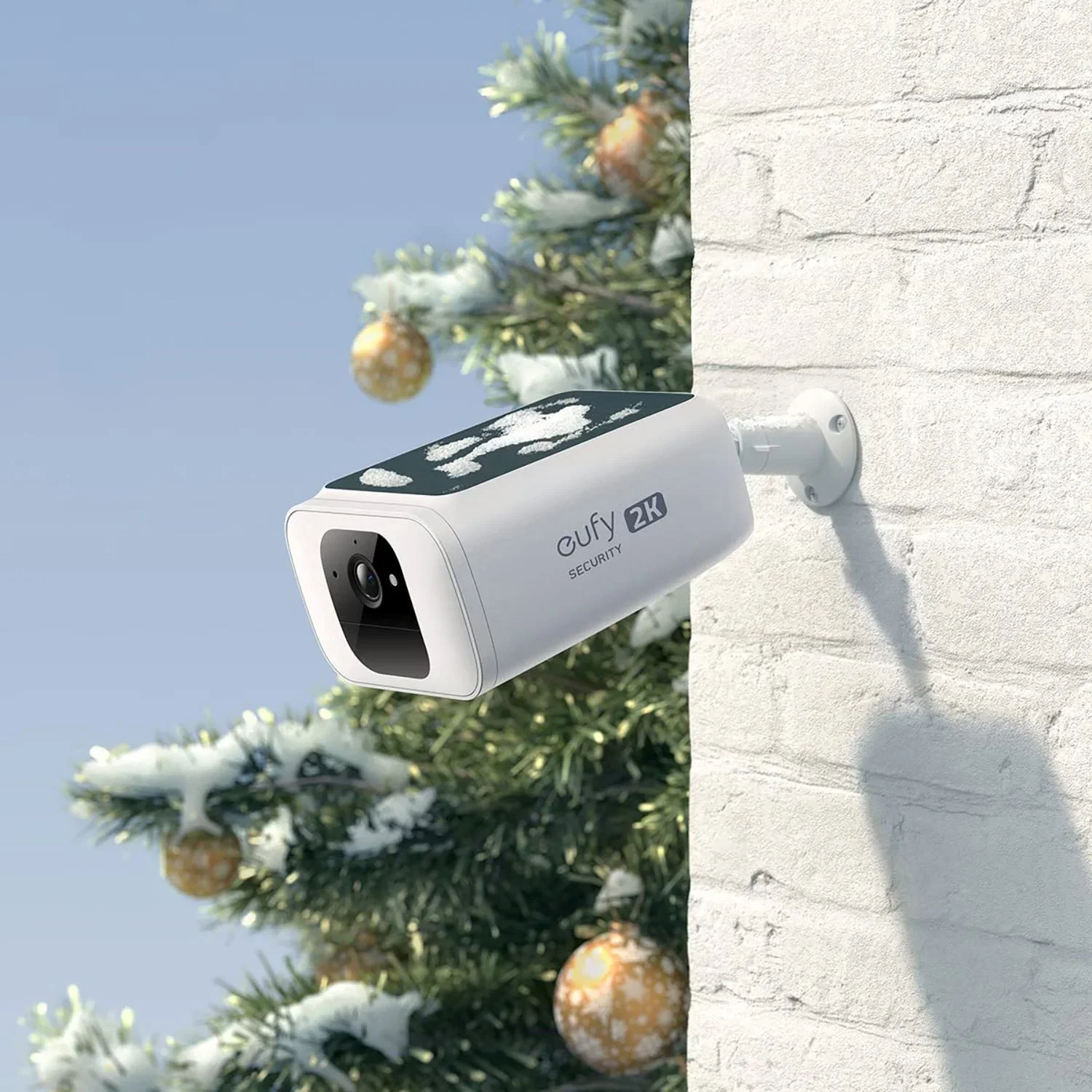 eufy T81241W1-4 SoloCam S230 Wireless 2K Solar Powered Camera With Spotlight - Image 2