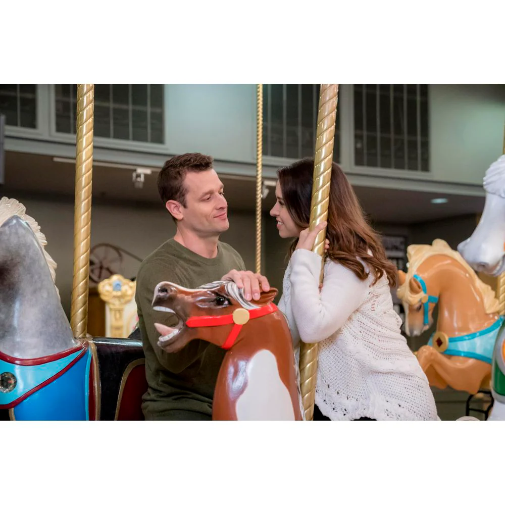 Hallmark The Christmas Quest DVD with Bonus Feature The Sweetest Christmas, Drama, Christmas Romance - Image 3