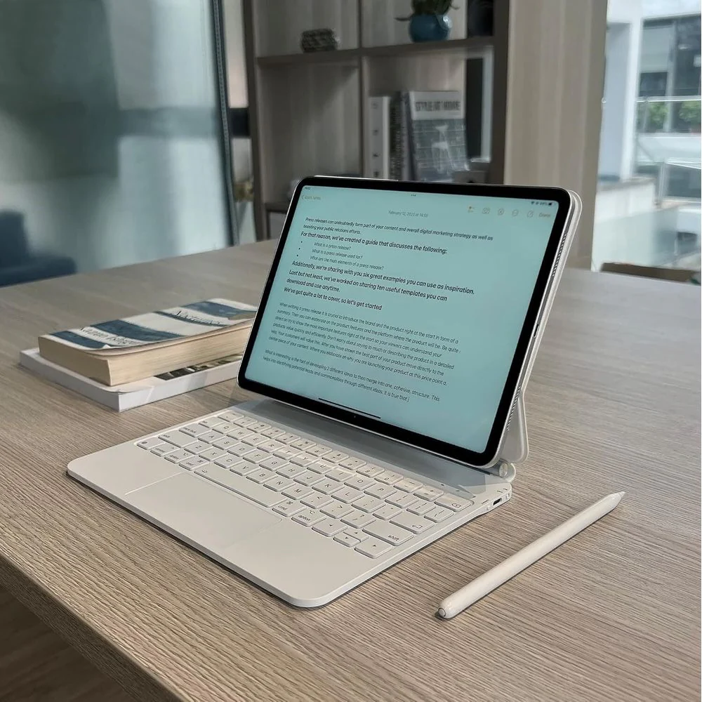 INI Magic Keyboard Case for iPad Pro 11-inch 2024, Magnetic Attachment, Multi-Touch Trackpad, Backlit Keyboard, White - Image 3