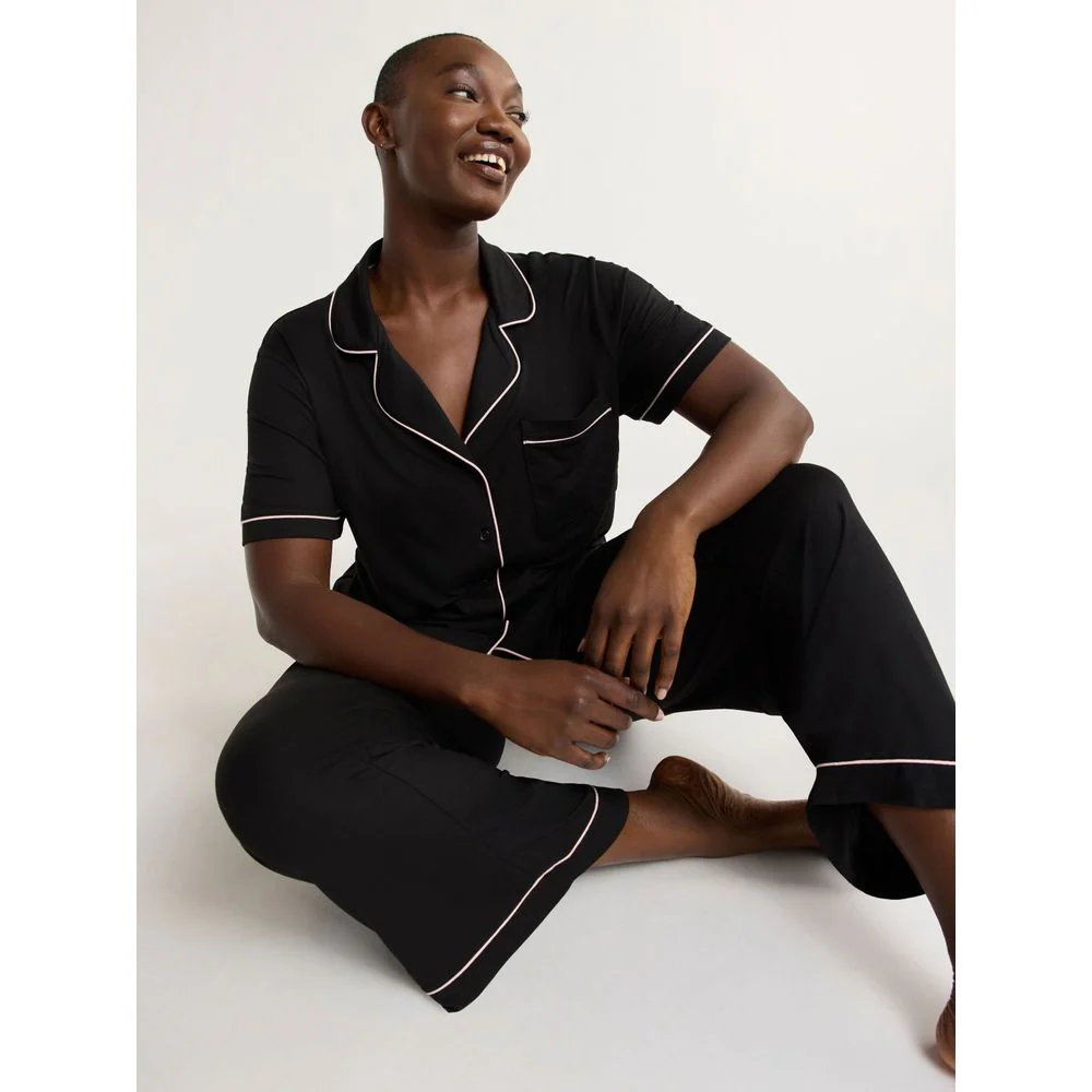 Joyspun Women's Short Sleeve Knit Top & Capri Pajama Set, 2-Piece, M, Black Soot - Machine Washable - Image 4