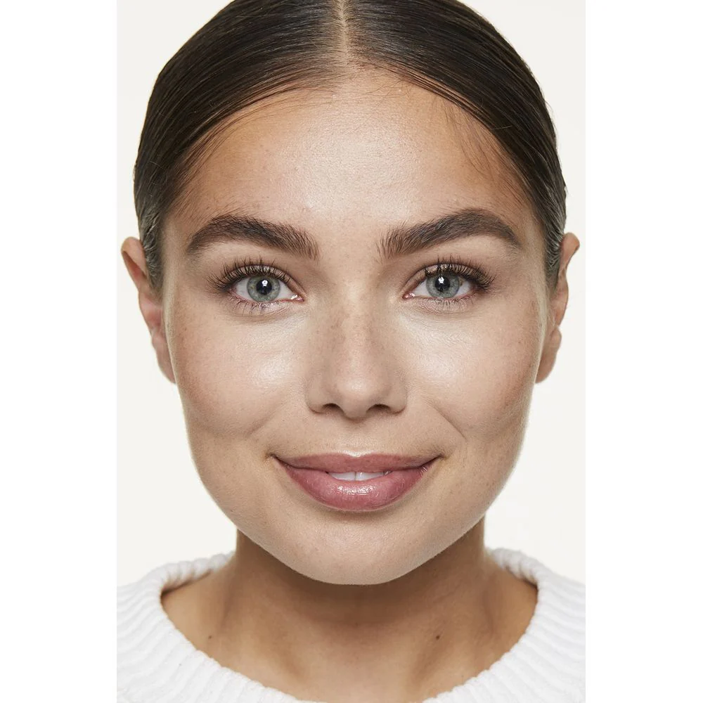 Makeup Revolution Ultra Sculpt & Contour Kit Blush Bronzer Highlighter Trio Ultra Fair C01 - Image 5