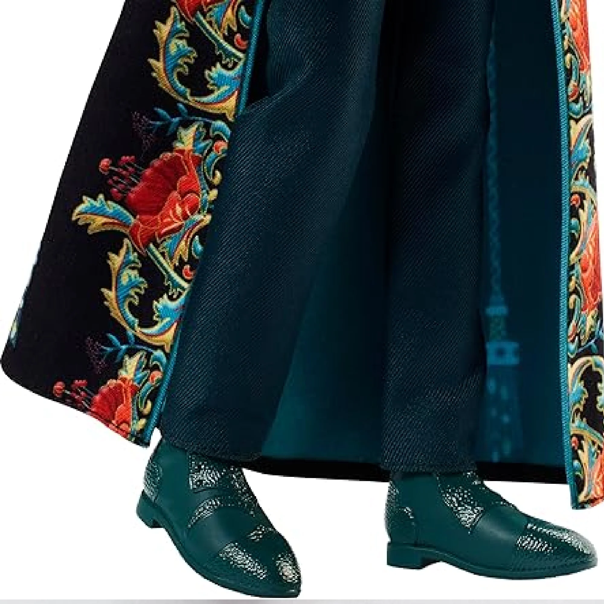 Mattel JDG13 Universal Pictures Wicked: for Good The Wizard Fashion Doll with Removable Signature Outfit & Accessory, Inspired by The Movie - Image 3