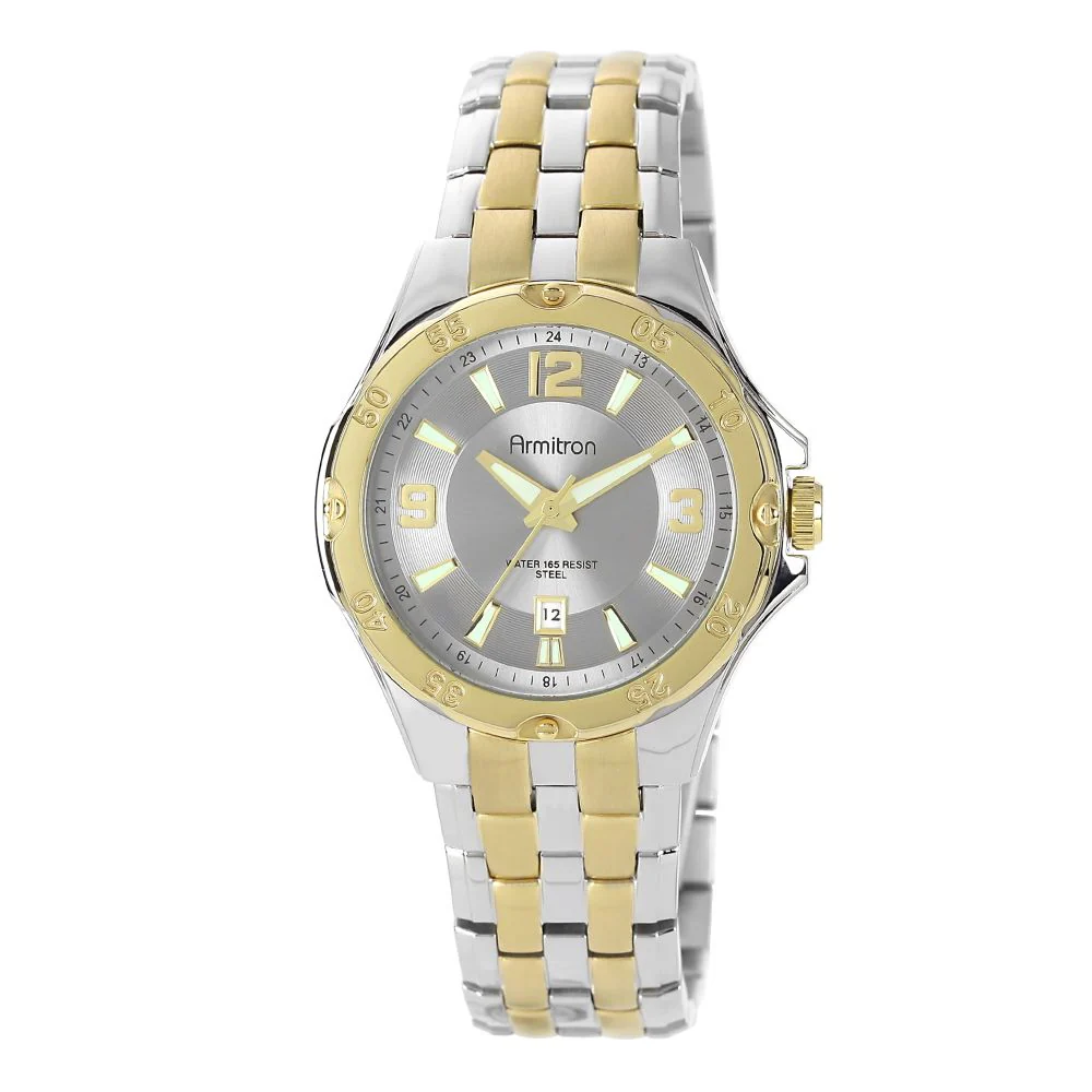 Men's Showcase Casual Watch, Metal Bracelet