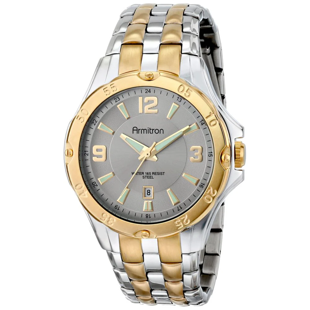 Men's Showcase Casual Watch, Metal Bracelet - Image 4
