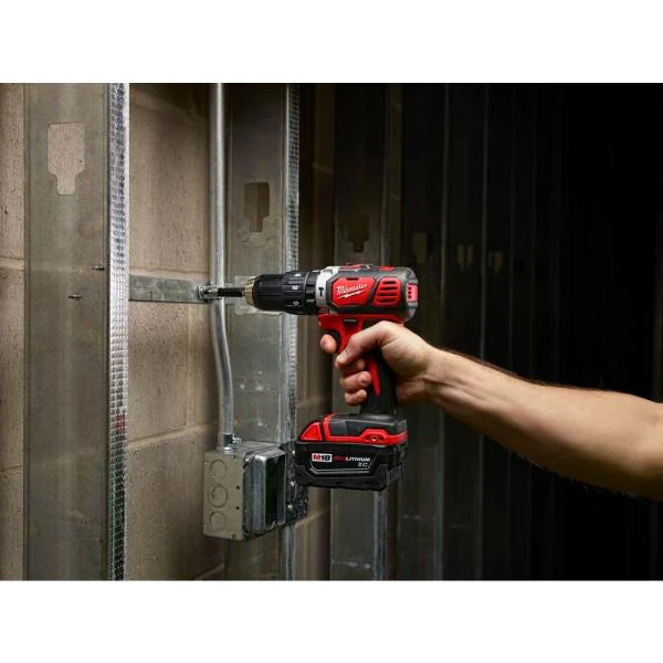 Milwaukee 2607-22 M18 1/2" Hammer Drill Xc Kit - Image 3