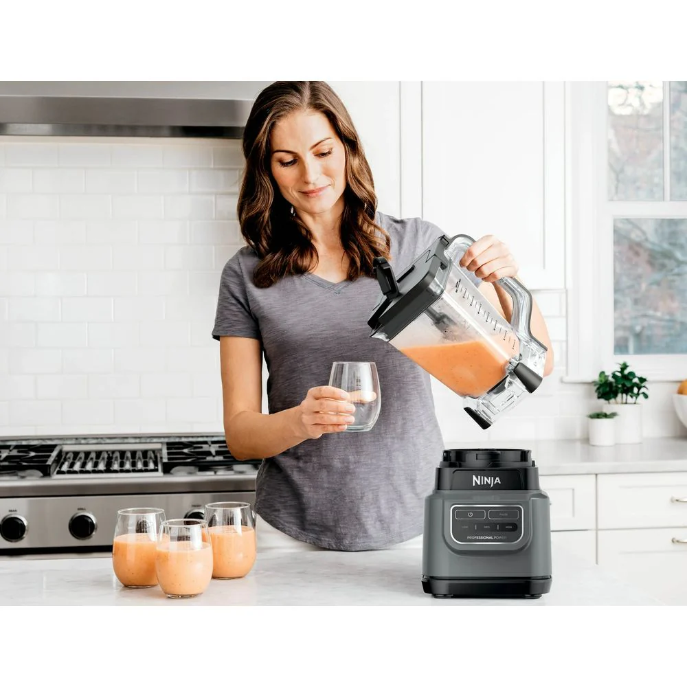 Ninja BE200 Classic Blender, 1000 Watts, 3 Speeds, Smoothies, 72 Oz. Pitcher, Total Crushing Blades, Dark Gray - Image 3