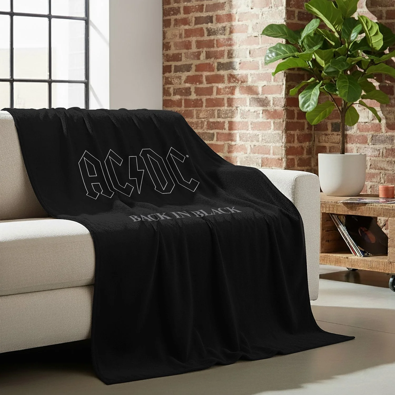 Northwest Group ACDC Luxury Throw Blanket 60" x 70", Black - 100% Polyester - Image 3