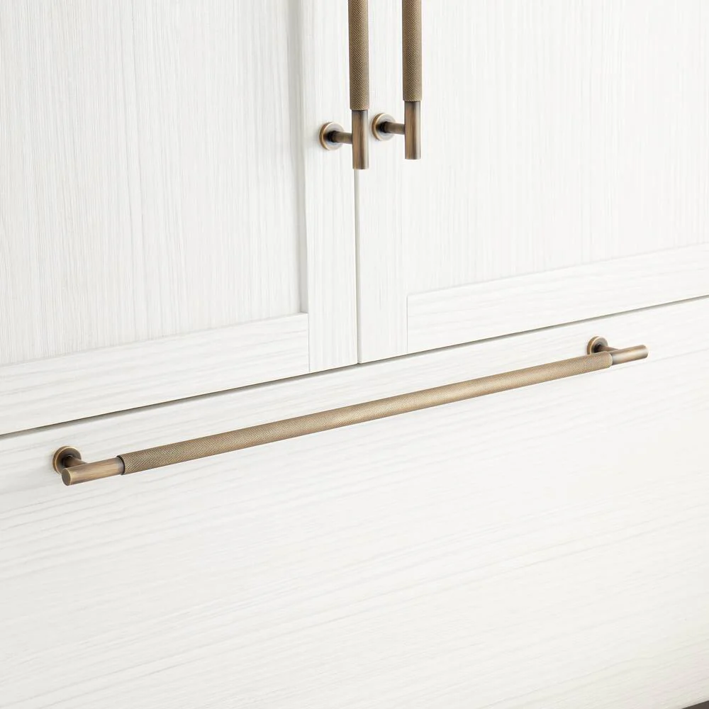 Signature Hardware 949192-24 24 Evinger Knurled Brass Appliance Pull - Image 2