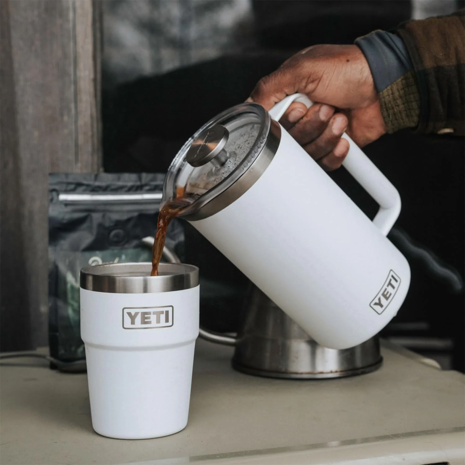 YETI Rambler 34 oz French Press Coffee Maker with GroundsControl Filter, Double-Wall Vacuum Insulation, Black Forest Green - Image 8